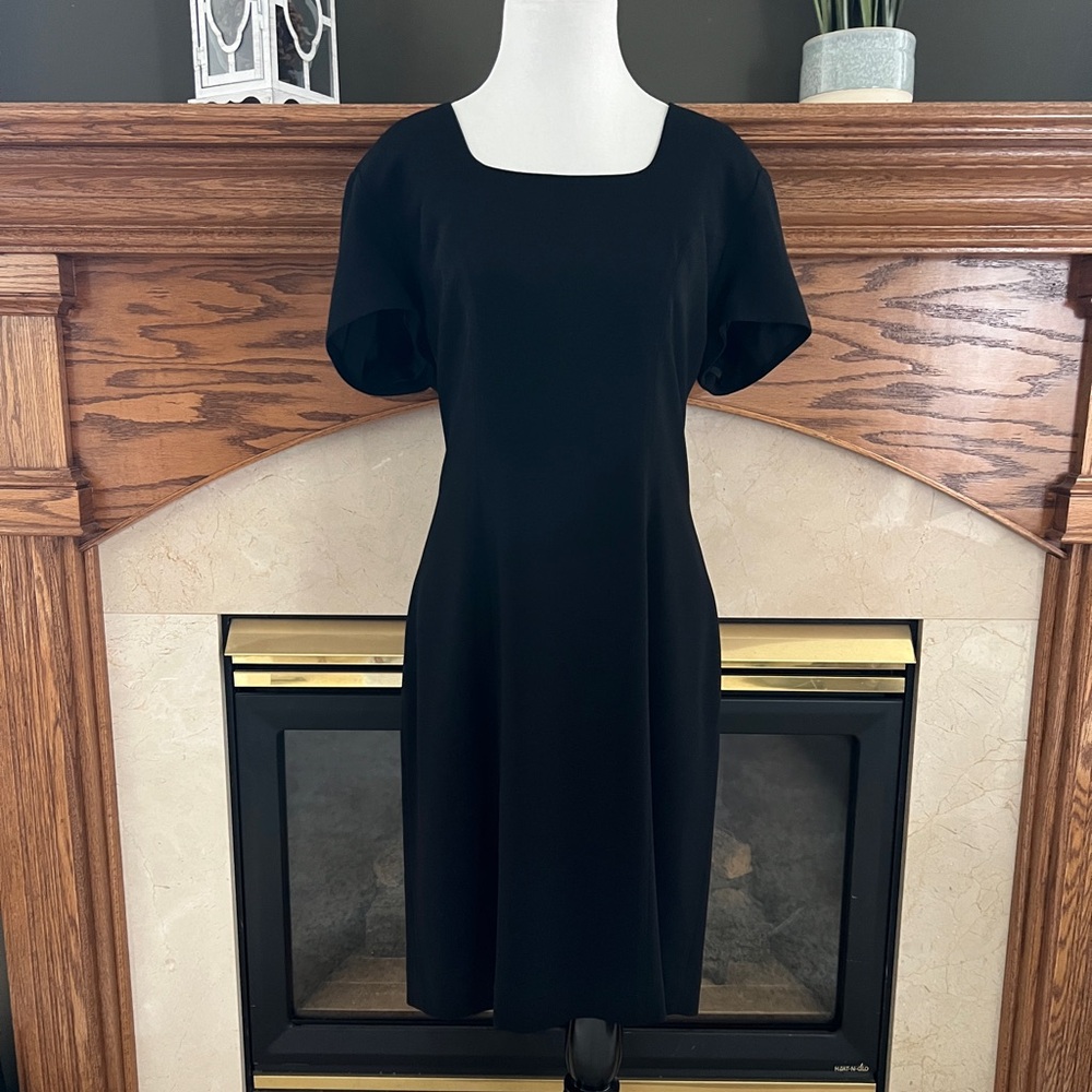Preview Collection‎ Black Short Sleeve Sheath Dress Size 10